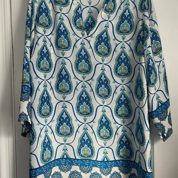 Violet and Claire Tunic Blouse,  with V-neck and 3/4 sleeves Size: 2X - Picture 2 of 13